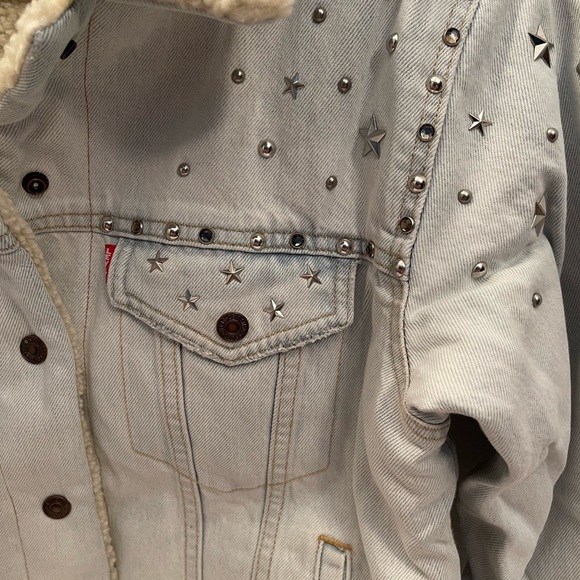 Ex-boyfriend Trucker Jacket Sherpa Lining Star Studded - Picture 3 of 16